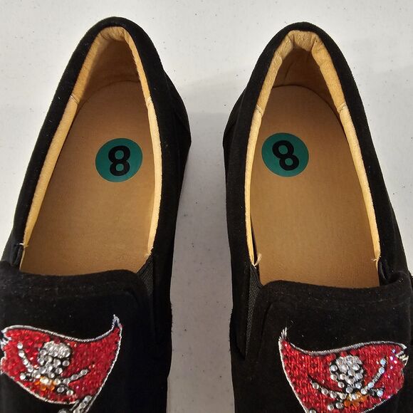 Tampa Bay‎ Buccaneers Women's Black Slip On Sneakers Sz 8 Rhinestones NFL RARE! - Picture 3 of 10